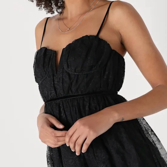 NWT Lulus Black Lace Bustier Sleeveless Dress - Picture 4 of 5